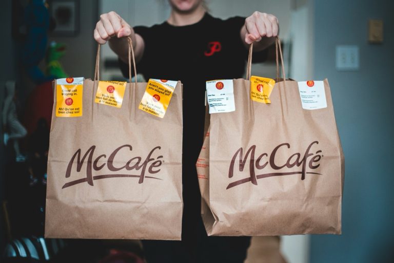 McDonald’s vs. Starbucks: Why So Many People Say the Drive-Thru Wins on Coffee